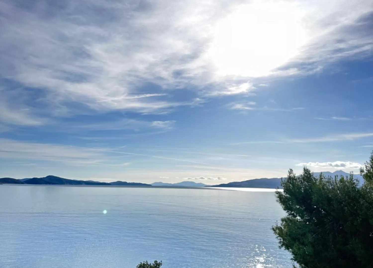 The Hill Sea View Apartment Sarandë アルバニア